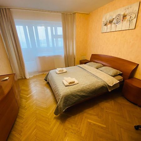 Real Home Apartments- Geroiv Dnipra Metro Station Kijów Zewnętrze zdjęcie